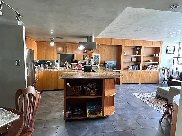 1800 Lavaca St #A-208 — Photo 1