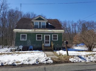 88 Petty Plain Rd, Greenfield, MA 01301
