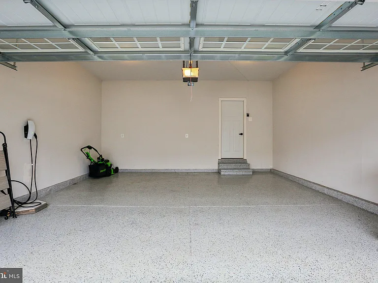 11002 Cornerstone Ln — Photo 41