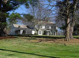 2213 Stoneridge Rd, Niskayuna, NY 12309