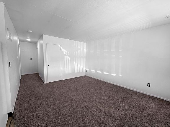 5th image of 600 Maple St #4