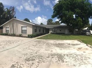 8746 Sunset Dr, Palm Beach Gardens, FL 33410