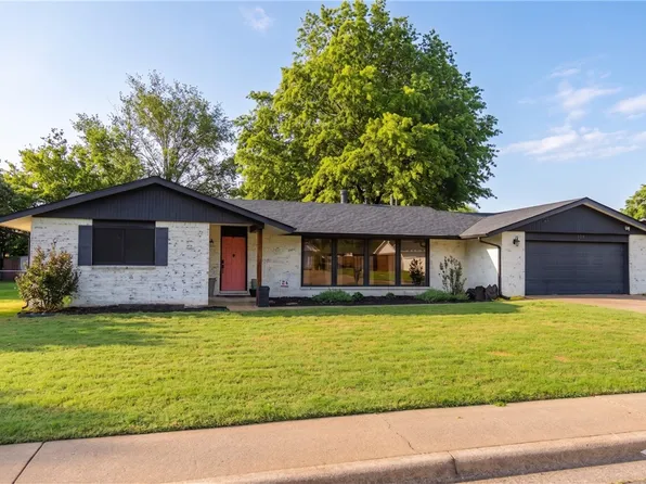 1705 Jean St, Springdale, AR 72762
