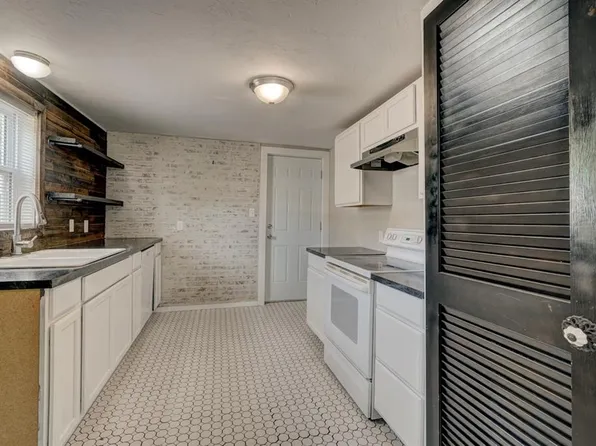 517 Delaware St, Jones, OK 73049