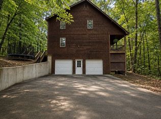 180 Hale Mountain Ct, Hiram, GA 30141
