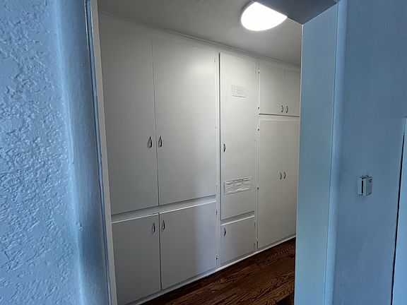 3rd image of 6747 Hinds Ave #6747