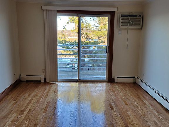 2nd image of 621 Heights At Cape Ann