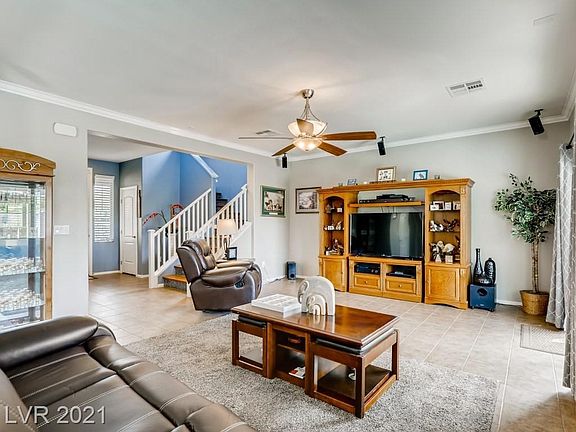 4th image of 10661 Auburn Springs Ave