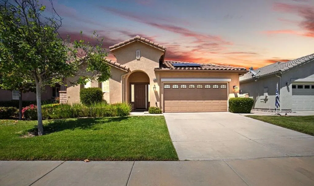 27896 Crystal Spring Dr — Photo 1