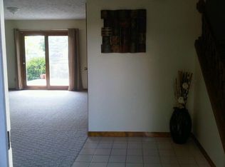 1581 Tuscarora Dr, Grove City, OH