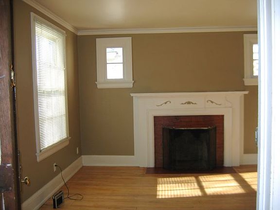 2nd image of 127 Wyoming Ave APT 1
