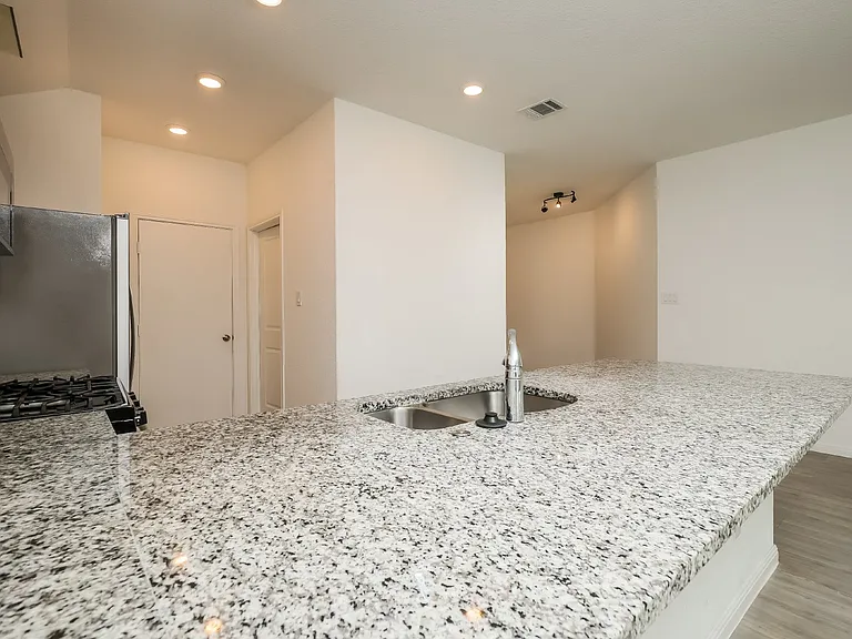 4434 Revetment Way — Photo 9