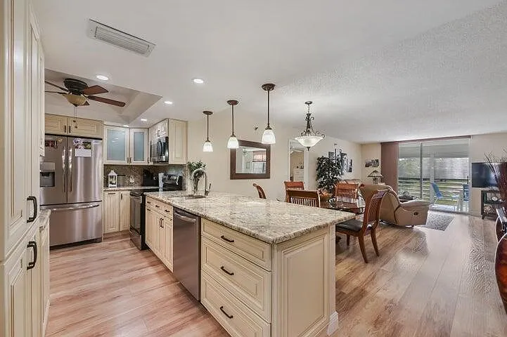 5340 NW 2nd Ave #226