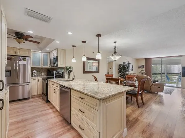 5340 NW 2nd Ave APT 226, Boca Raton, FL 33487