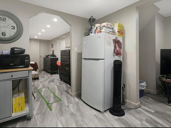 3rd image of 45 Dawson Ave