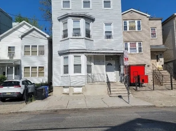 281 Littleton Ave, Newark City, NJ 07103