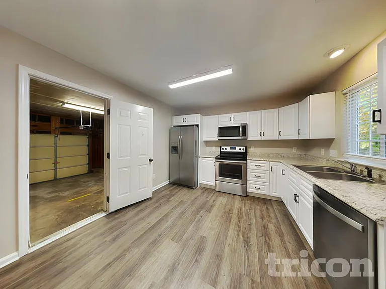 1549 Rumstone Ln — Photo 6