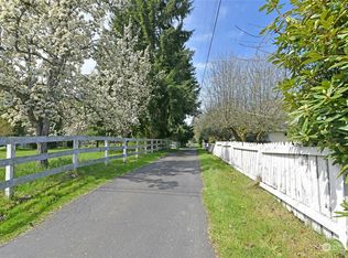 1 Bethel Burley Rd SE, Pt Orchard, WA 98367