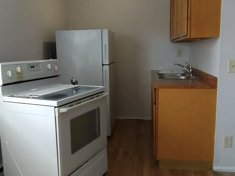 314 Dair Ave #4 — Photo 2
