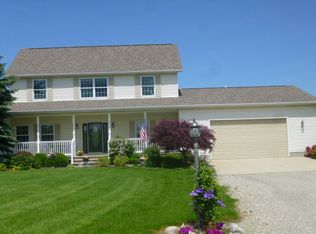 7481 Madison Ln, Croswell, MI 48422