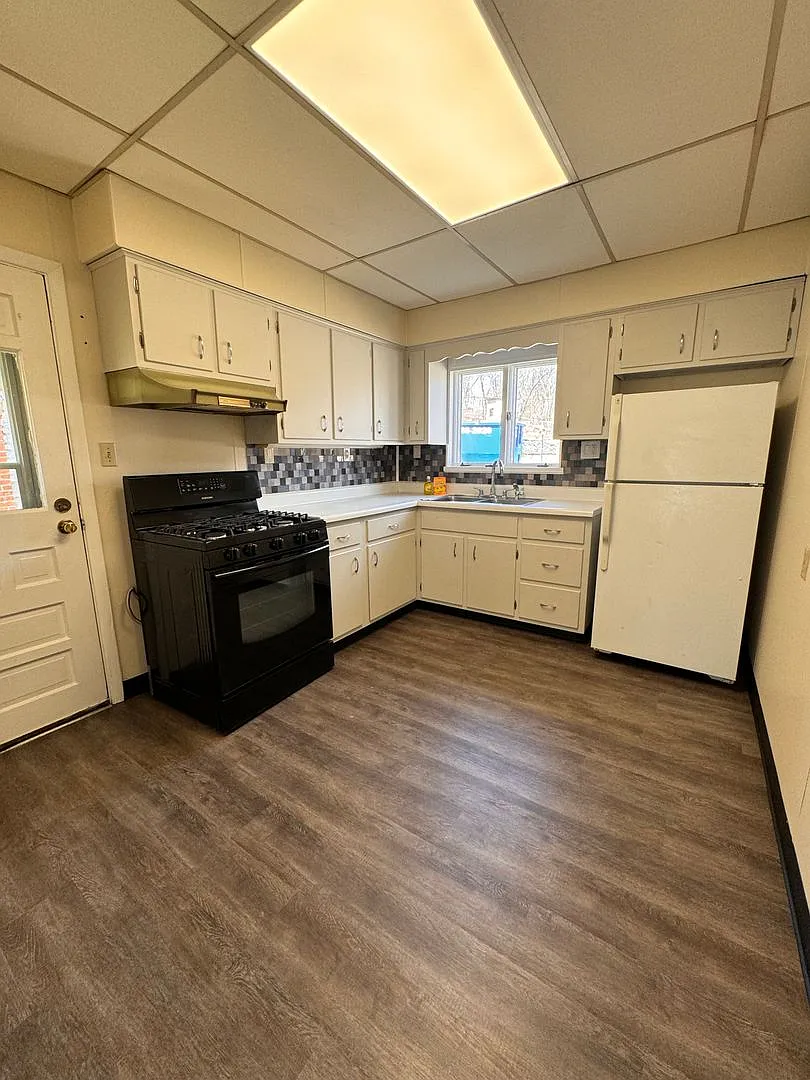 3 Bedroom House for Rent - Minutes from Seton Hill! — Photo 4