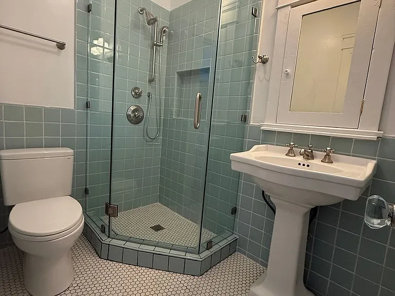 2025 Addison Way — Photo 7