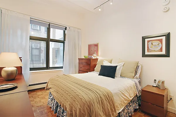 Sold by Corcoran | media 16