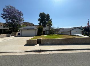 29710 Grandifloras Rd, Santa Clarita, CA 91387