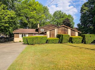 4302 Root Rd, North Olmsted, OH 44070