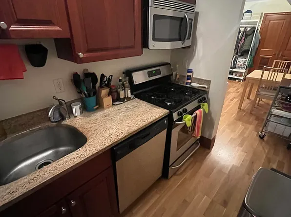 2440 Massachusetts Ave Unit 12, Cambridge, MA 02140