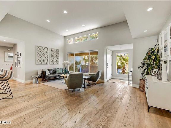 5th image of 4610 E Catalina Drive