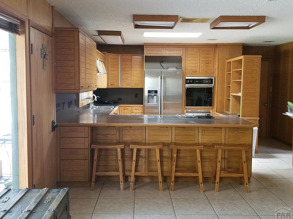 2nd image of 212 Willow Valley Dr