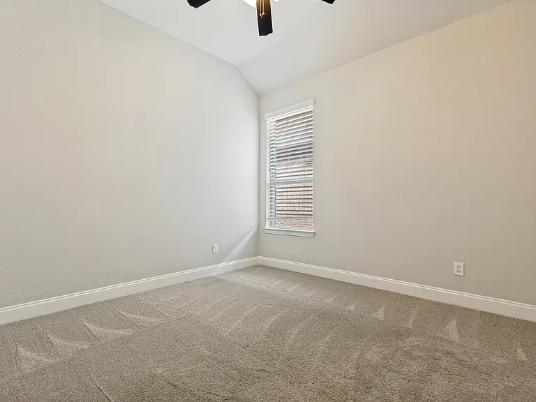 Secondary bedroom