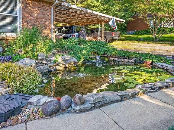 5th image of 345 Lake Court Dr
