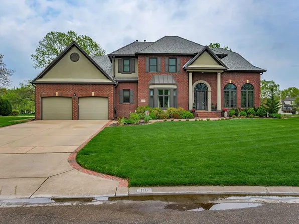 116 N Rainbow Lake Rd, Wichita, KS 67235