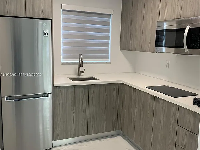 7843 NE 10th Ave #2 — Photo 4