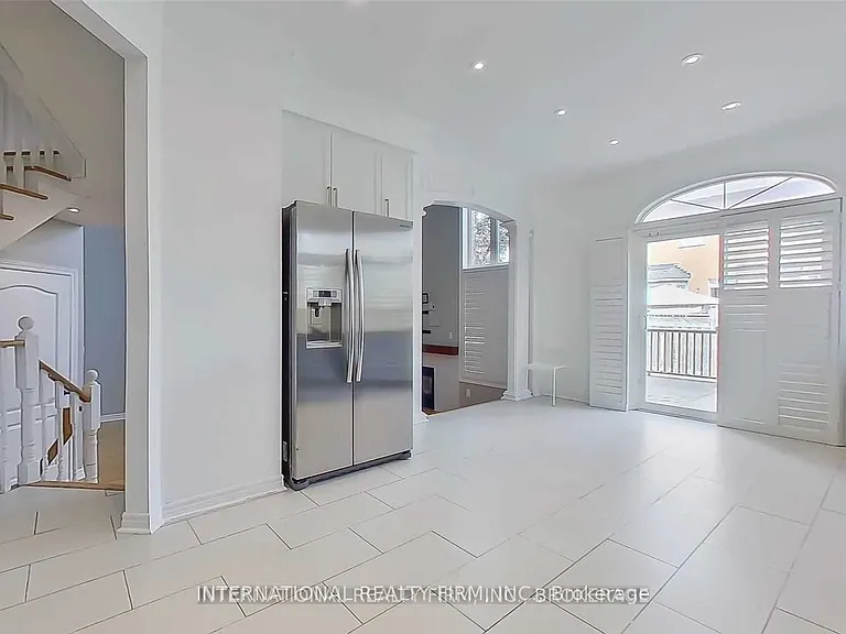 2 Dolce Cres — Photo 14