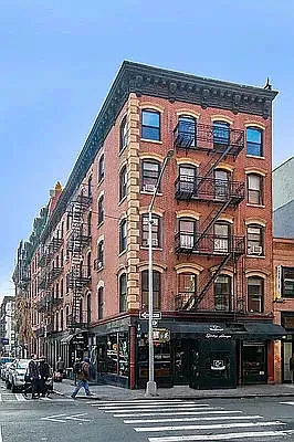 Rented by REAL New York | media 29