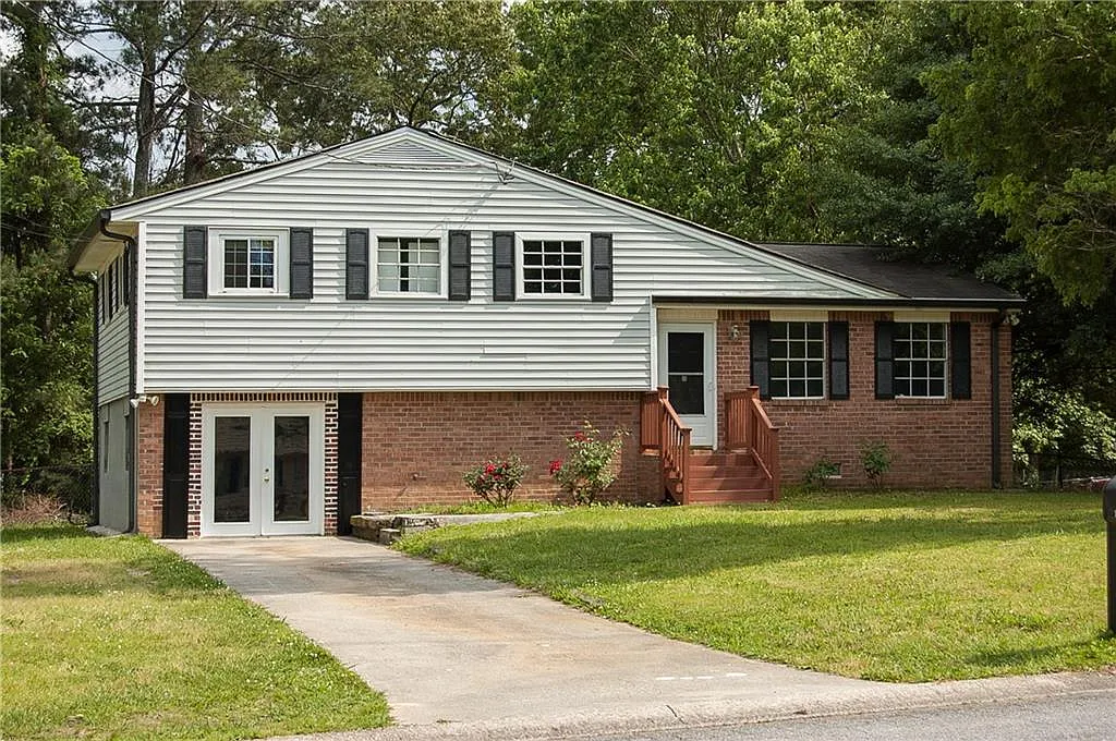 1826 Town Pl photo 1