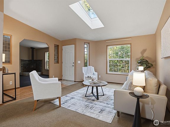 3rd image of 10535 Olalla Valley Road SE