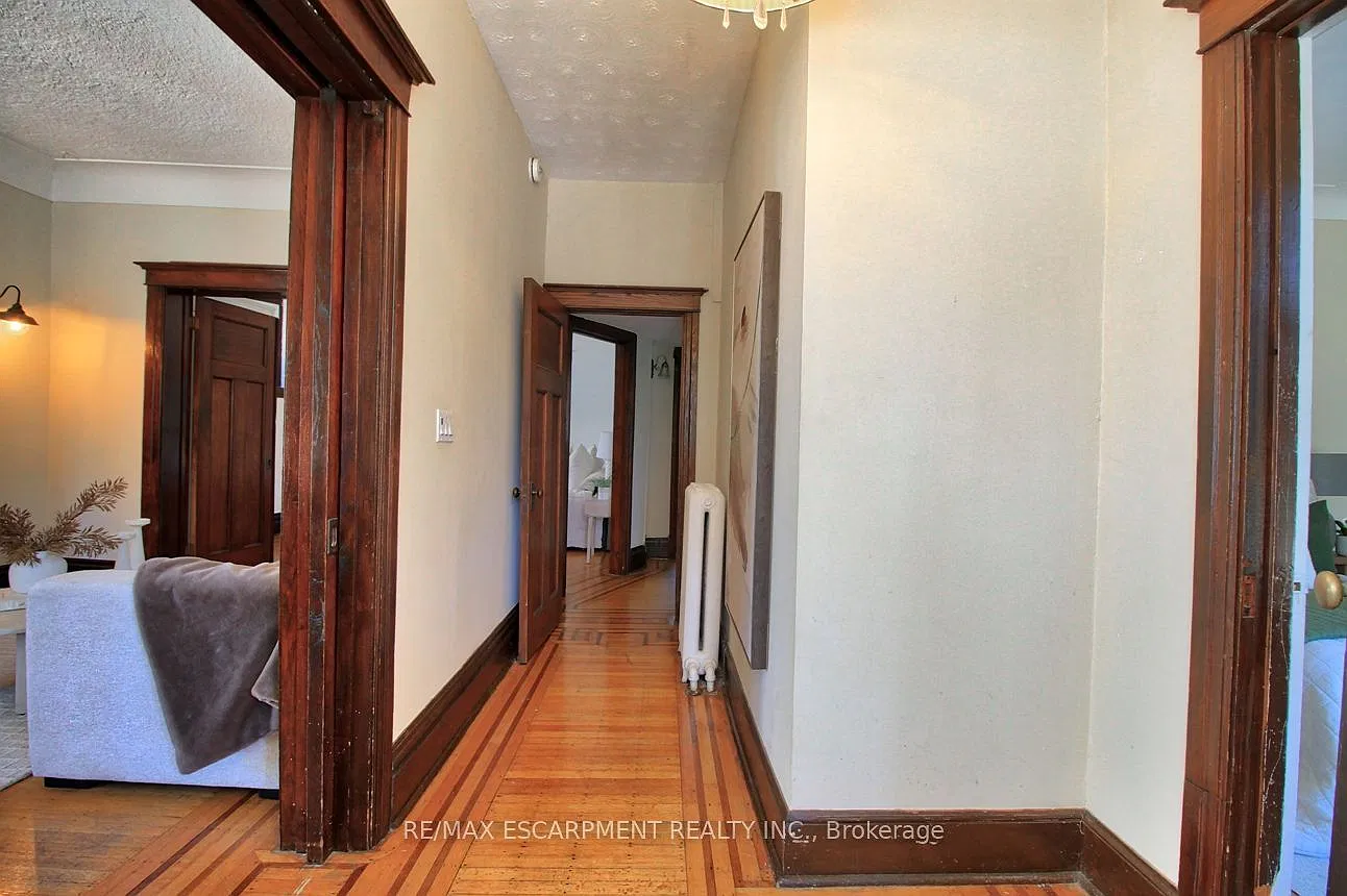 2 bed, $2,350 — Photo 3
