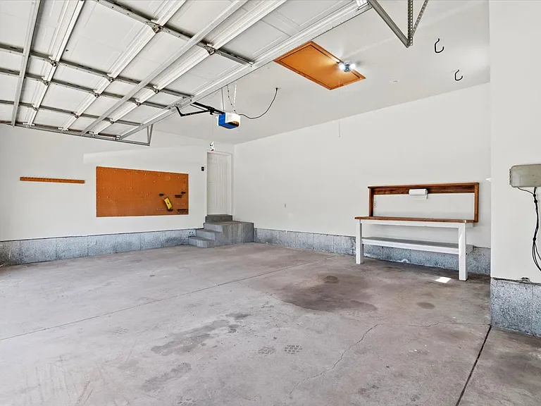 1676 S Mountain View Cir — Photo 23