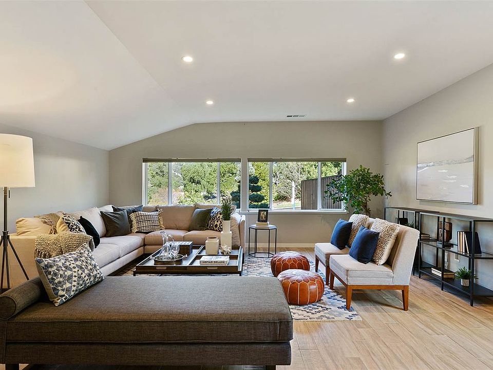 1st image of 12 Bates Blvd
