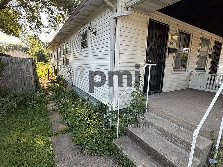 943 N Drexel Ave — Photo 3