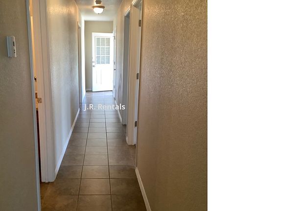 5th image of 911 Brookview Dr Unit B