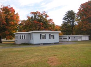 1214 Sunset Dr, Willsboro, NY 12996