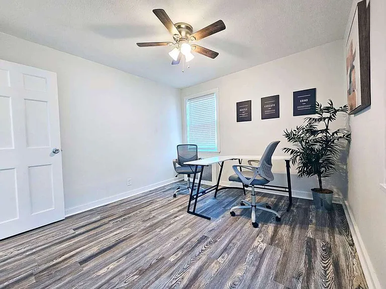 Smartland Colony Apartments | 2809-2949 Van Aken Blvd, Shaker Heights, OH 44120 — Photo 12