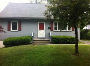 36 Bennington St, Springfield, MA 01108