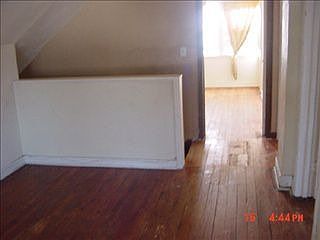 5th image of 3001 School St