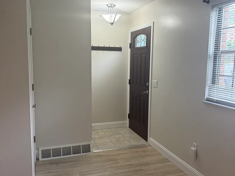 203 Loma Rd #6 — Photo 9
